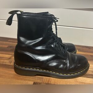 Dr. Martens 1460 W Size 11, Men size 10